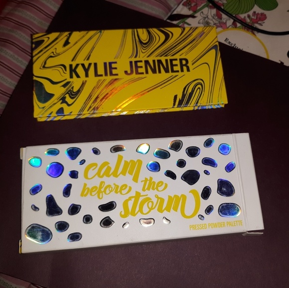 Make up - Picture 3 of 3